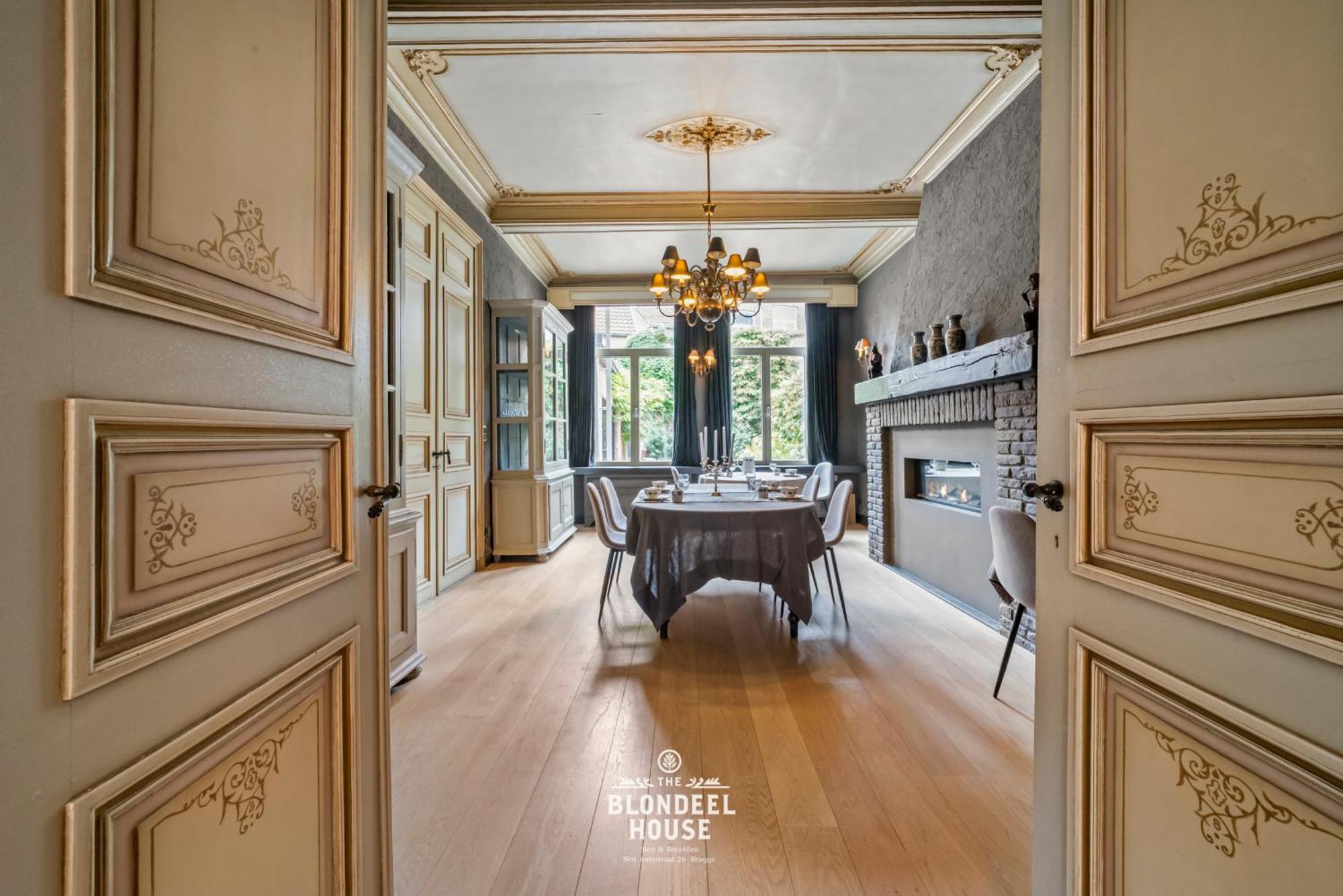 Bed & Breakfast The Blondeel House Brugge Center Εξωτερικό φωτογραφία