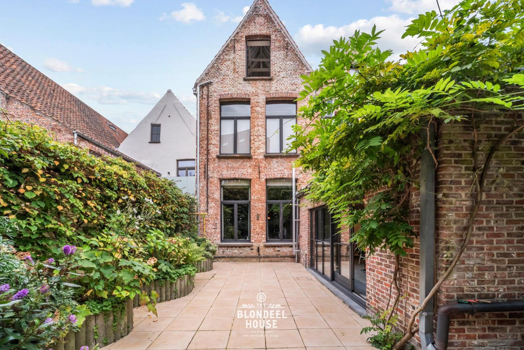 Bed & Breakfast The Blondeel House Brugge Center Εξωτερικό φωτογραφία
